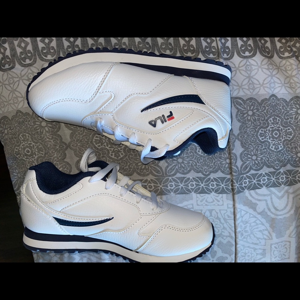 Brand new kid fila shoes